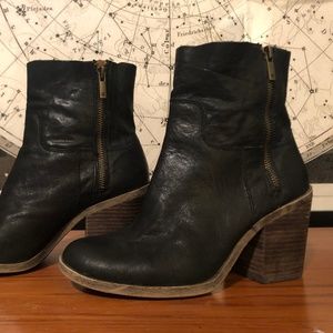 Lucky Brand Black Leather Ankle Boots Size 9